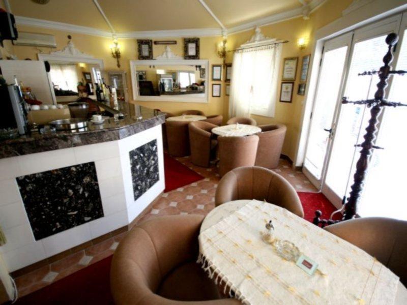 Hotel Kosta'S Podgorica Restaurang bild
